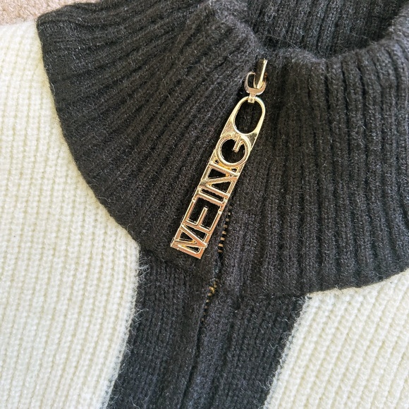 NWOT Soft knit cardigan with gold zip closure, One size. - Picture 2 of 10